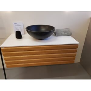 Linn Bad Selma baderomsmøbel - utstilling